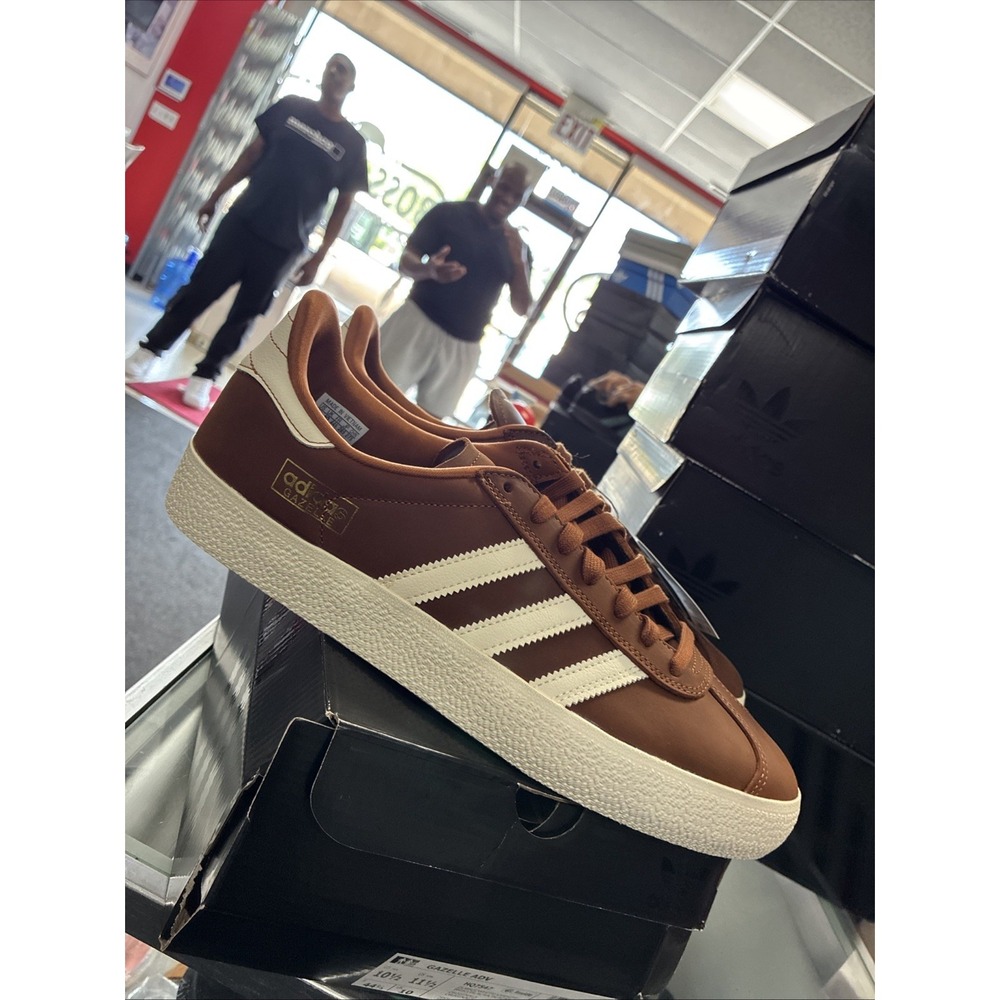 Adidas Gazelle ADV Dusky Bronze Chalk White Off White Men's Shoes HQ7547 SZ 10.5